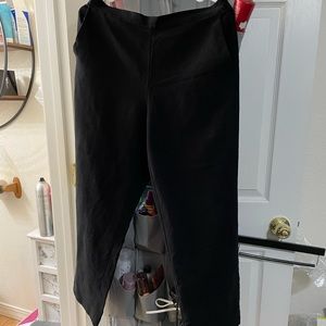 Alfred Dunner size 12, black pants 100% polyester and with side pockets